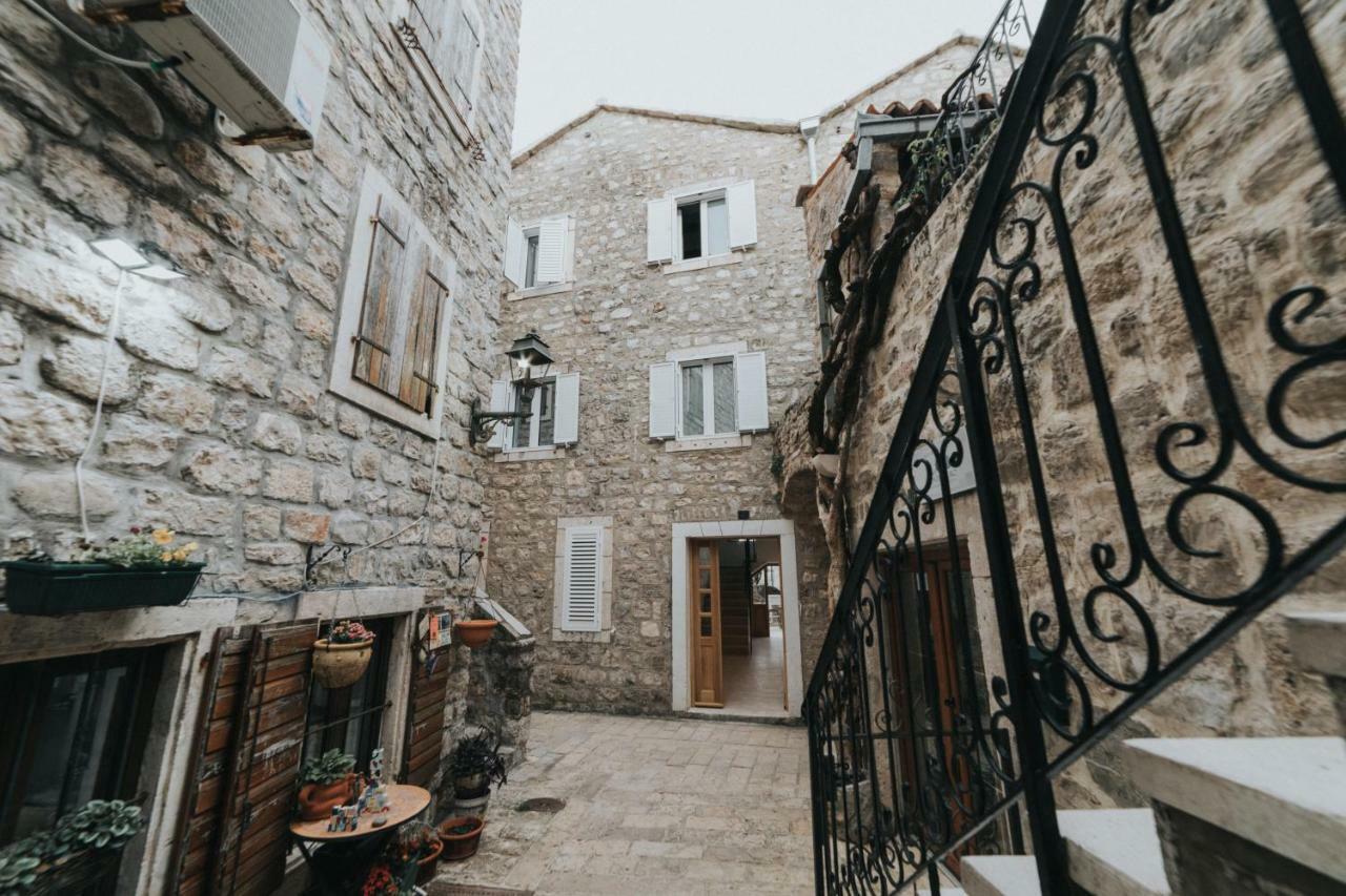 Apartments Trifunovic Old Town Budva Exterior photo